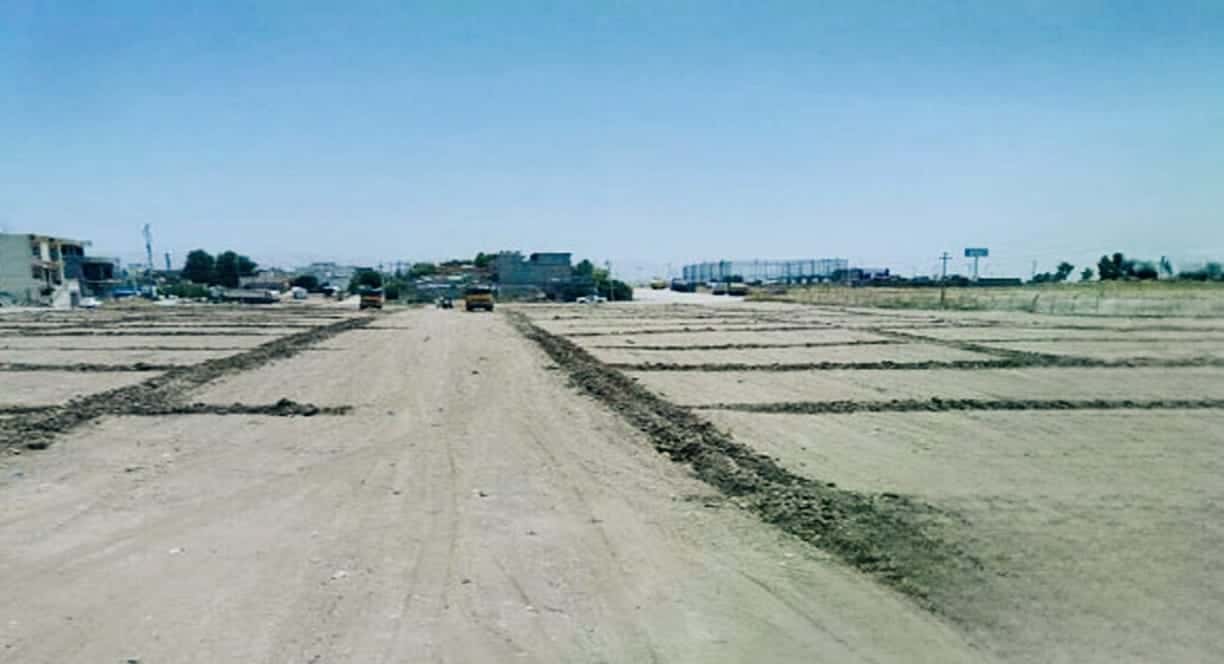 لە دوو شوێنی دیكەی هەولێر (ئەربیل) زەوی بەسەر فەرمانبەران دابەش دەکرێت
